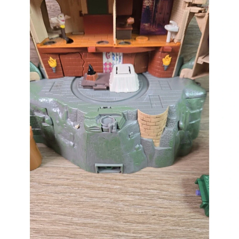 Harry Potter Hogwarts Castle Deluxe Playset 2001 Polly Pocket UNTESTED AS-IS